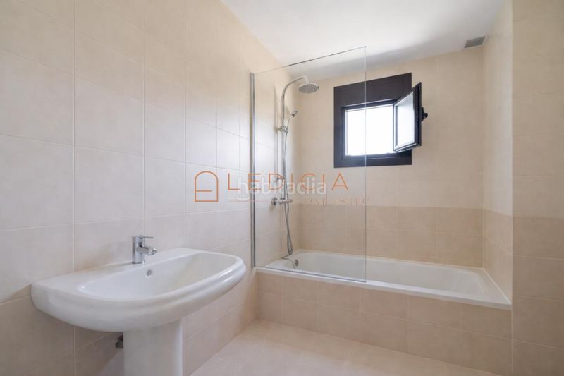 Foto 6dbb06a9-0d41-4576-b7ae-8c3c46ad08c2. Chalet en lugar eidos de abaixo 12 parcela 6 en Tomiño