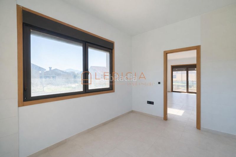 Foto ba20686e-bd5f-4b82-84fa-9fd31efa6e50. Chalet en lugar eidos de abaixo 12 parcela 6 en Tomiño