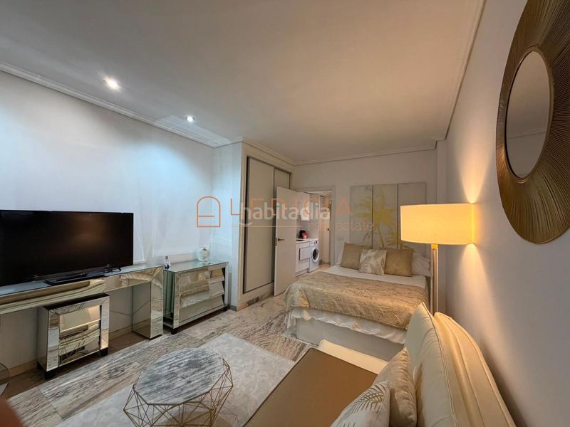 Foto ea6f8b31-43eb-4649-b8fa-1379329ef490. Location studio avec chauffage dans Casco Vello Vigo
