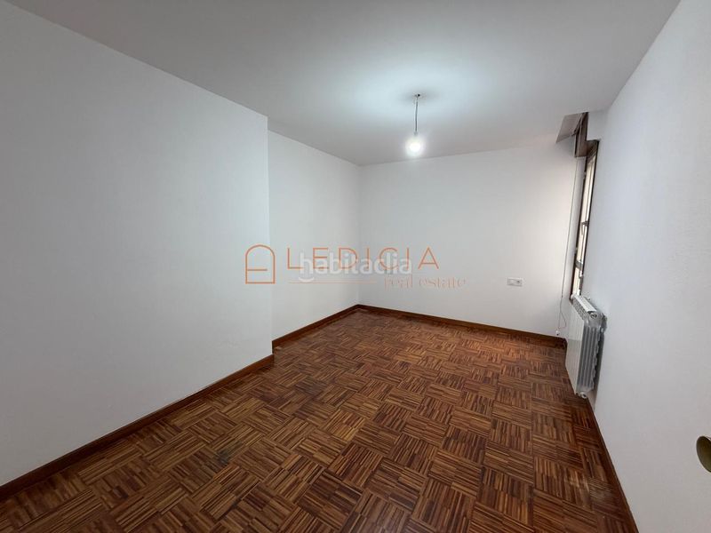 Foto 58ff899c-1daa-4c69-a915-201bf8be2021. Rent flat with heating parking in As Travesas - Balaidos Vigo