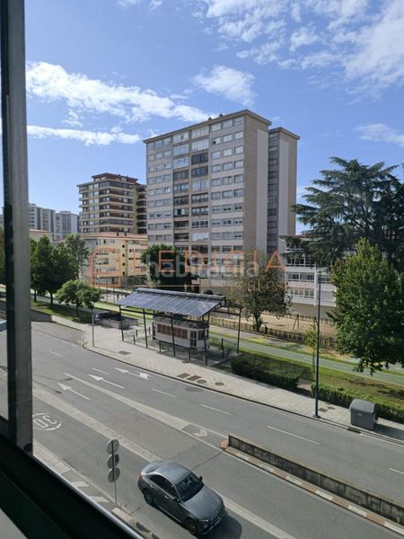 Foto a8049c41-e864-4a7b-a8b4-20cdbf7d9484. Rent flat with heating parking in As Travesas - Balaidos Vigo