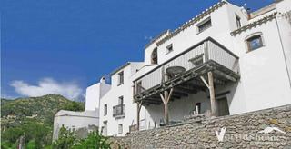 Masia a Urrácal