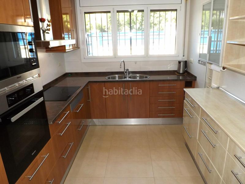 Foto 101a814c-66da-45a3-b400-78a67172b921. Casa adossada amb calefacció aparcament a Segur de Calafell nucli urbà Segur de Calafell