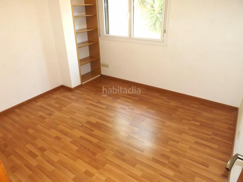 Foto bfe3a1d4-9204-4756-9116-dbb0ccb8407a. Casa adossada amb calefacció aparcament a Segur de Calafell nucli urbà Segur de Calafell