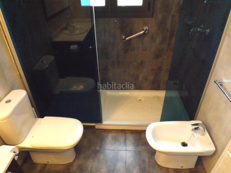 Foto efb4f8c3-a4bd-4bbc-88ee-f9b7fff564f6. Casa adossada amb calefacció aparcament a Segur de Calafell nucli urbà Segur de Calafell