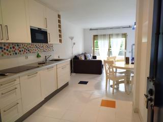 Etagenwohnung  Carrer cossetania. Encantador piso con licencia turística a dos pasos del mar en ca