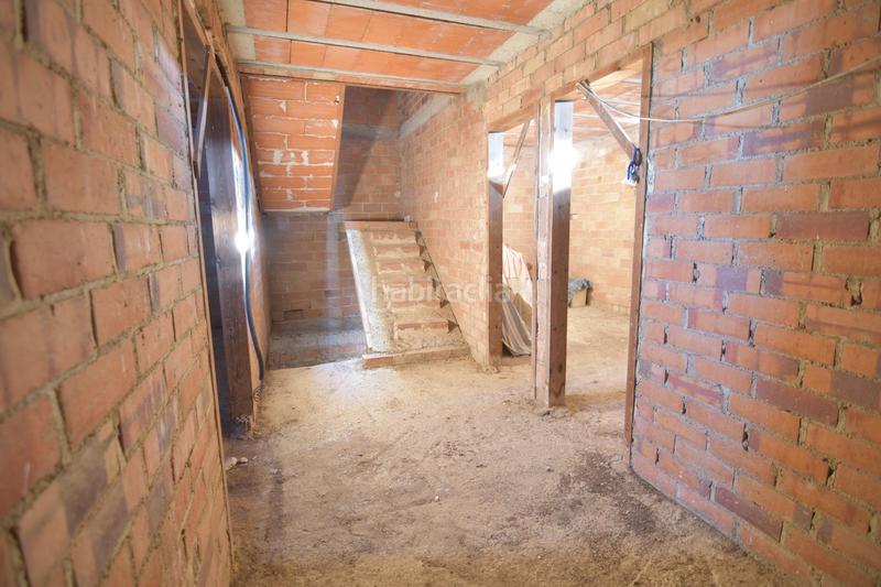 Foto d04d0cb0-ebc7-4aa5-b6f1-fad6364dc43d. Casa oportunidad de inversión estructura de vivienda unifamiliar en construcción en Albinyana