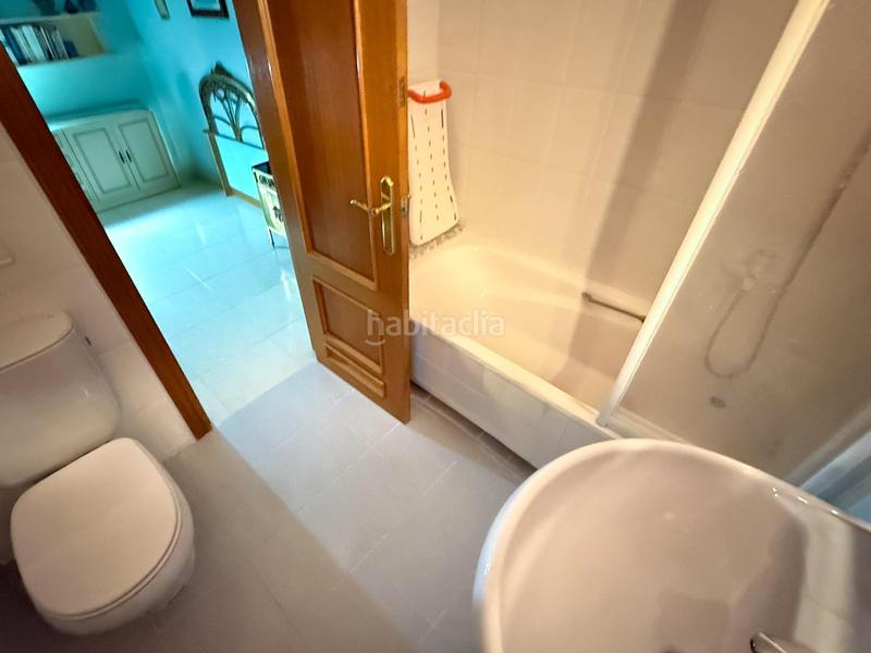 Foto a32a0ebf-03b3-4aa3-bb57-71dcdd50e096. Piso en mossen jaume soler 23 piso de 3 habitaciones con terraza y piscina a 100 m del mar platja en Calafell