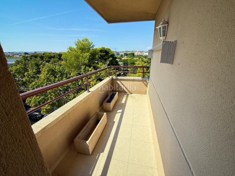 Foto a937d783-5adb-4eb9-bb81-adf22e05d00e. Piso en mossen jaume soler 23 piso de 3 habitaciones con terraza y piscina a 100 m del mar platja en Calafell