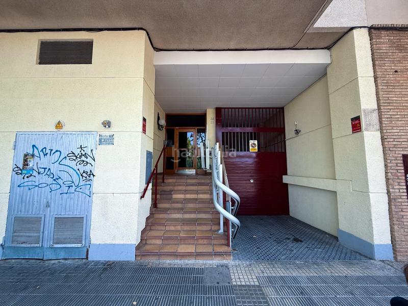 Foto ec1cb1a6-6eab-41e5-ad74-56ce67939173. Piso en mossen jaume soler 23 piso de 3 habitaciones con terraza y piscina a 100 m del mar platja en Calafell