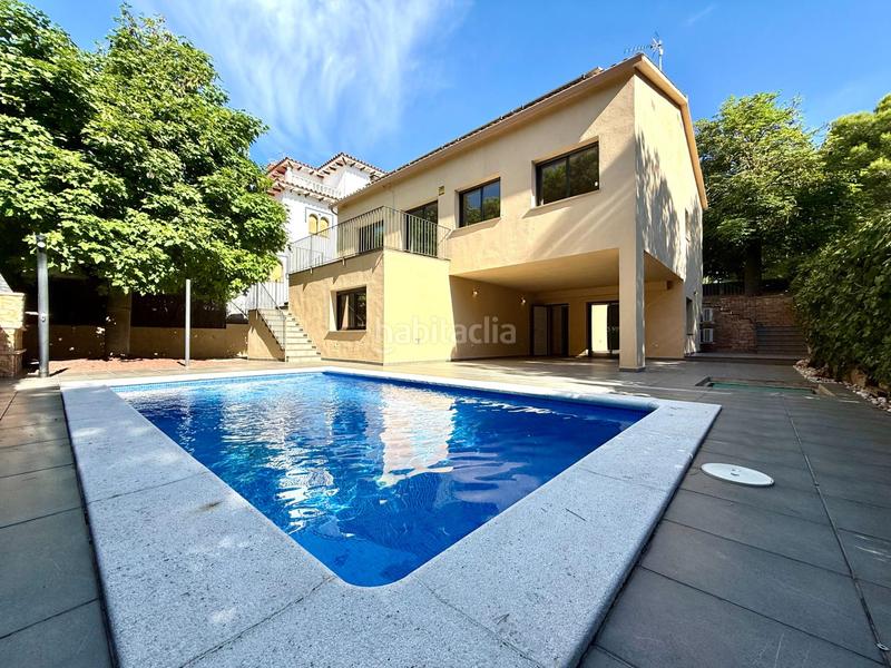 Foto a9efee4d-a4e1-4867-8a08-da5f4d9d3b45. Chalet dans carrer cep 56 dans Centre Vendrell (El)