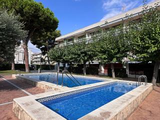 Flat in Can Toni. Piso en cunit playa con zona comunitaria y piscina