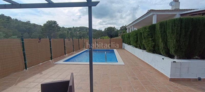 Foto c7178f3f-486d-41f9-ba41-6c7b8928141d. Casa amb piscina a Olivella