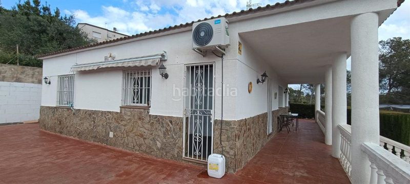 Foto df95ad62-d765-4d65-93f4-e12f980671a9. Casa amb piscina a Olivella