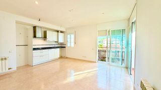 Etagenwohnung in Llevant 8. Apartamento en segunda linea de mar
