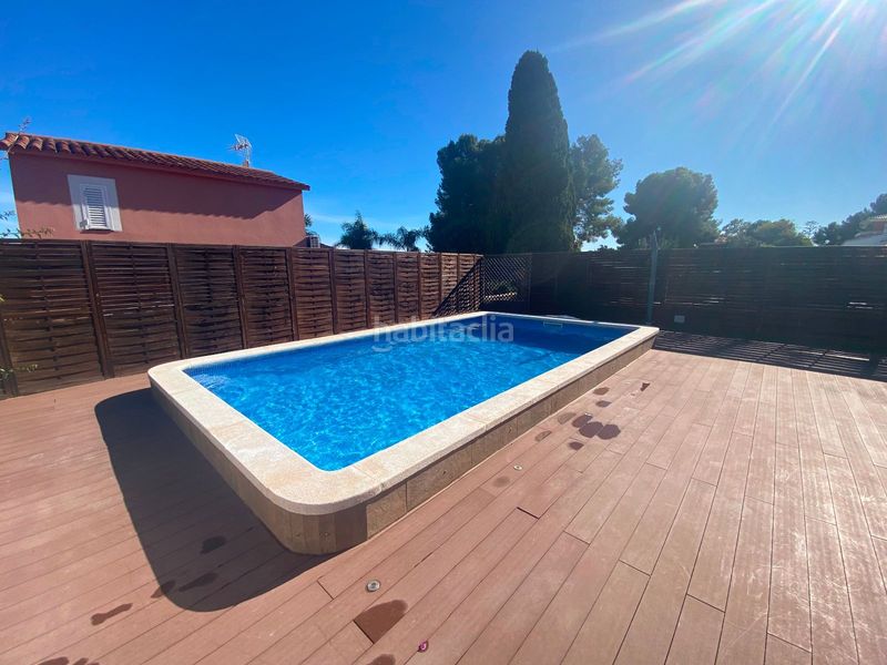 Foto 0cbe81ae-41b9-47db-9f26-7814ce4f5271. Xalet amb aparcament piscina a Cunit residencial Cunit