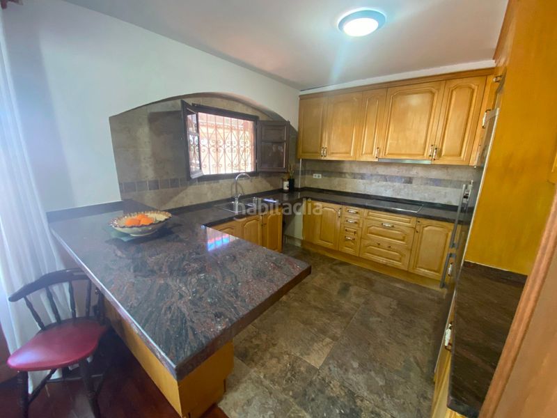 Foto 8efae0f2-d97b-4e9a-b38e-87a201430338. Xalet amb aparcament piscina a Cunit residencial Cunit