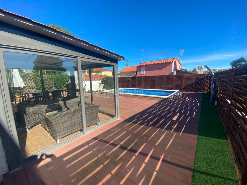 Foto 8f612a57-3d73-48f4-821b-57d85175959e. Xalet amb aparcament piscina a Cunit residencial Cunit