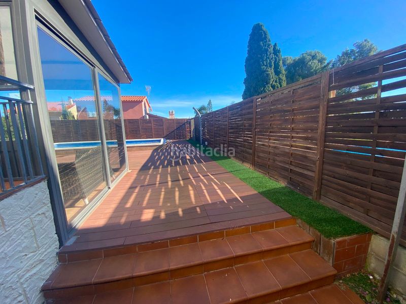 Foto 9a43f07e-d7ac-4692-9e3a-01dd5ba8992c. Xalet amb aparcament piscina a Cunit residencial Cunit