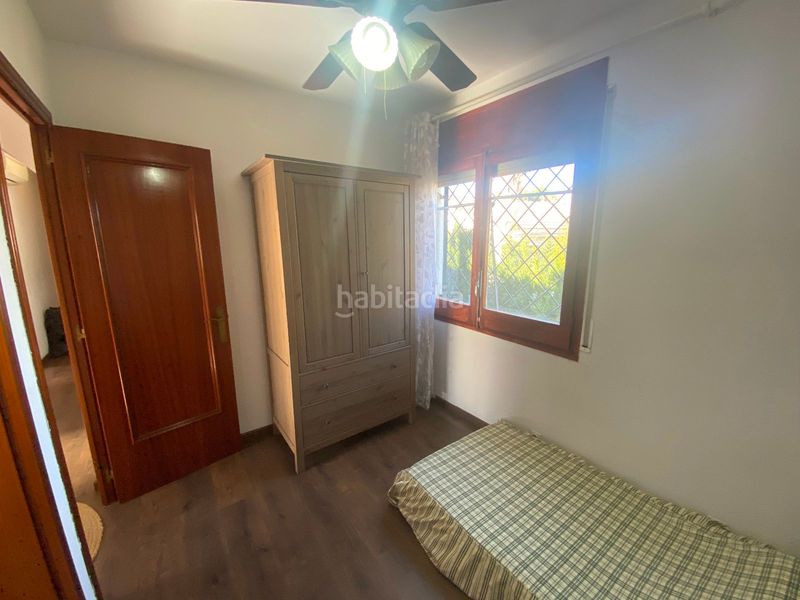 Foto c5f827eb-f2be-4233-b6e6-171f5b520007. Xalet amb aparcament piscina a Cunit residencial Cunit