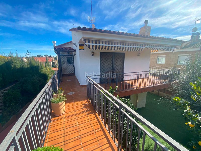 Foto cb71c760-61ff-4834-8f50-e1f158272774. Xalet amb aparcament piscina a Cunit residencial Cunit
