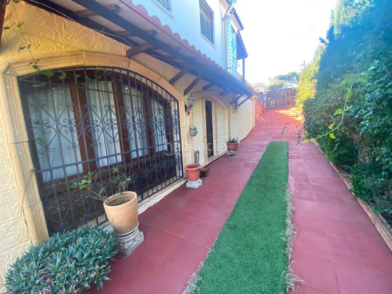 Foto ee64495f-50b9-4eb9-94b9-6ddb69b553ce. Xalet amb aparcament piscina a Cunit residencial Cunit