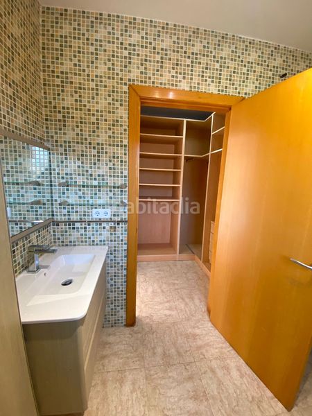 Foto 445f7efd-894a-4aff-a3c3-cd66b05f2b81. Casa adossada a illes filipines 26 a Segur de Calafell nucli urbà Segur de Calafell