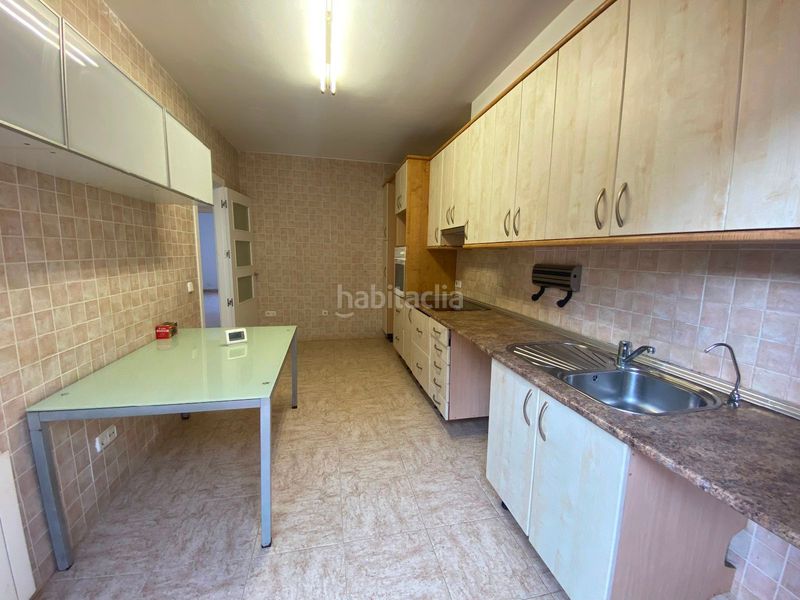 Foto 703b367f-b087-40d8-9137-6457933728d9. Casa adossada a illes filipines 26 a Segur de Calafell nucli urbà Segur de Calafell