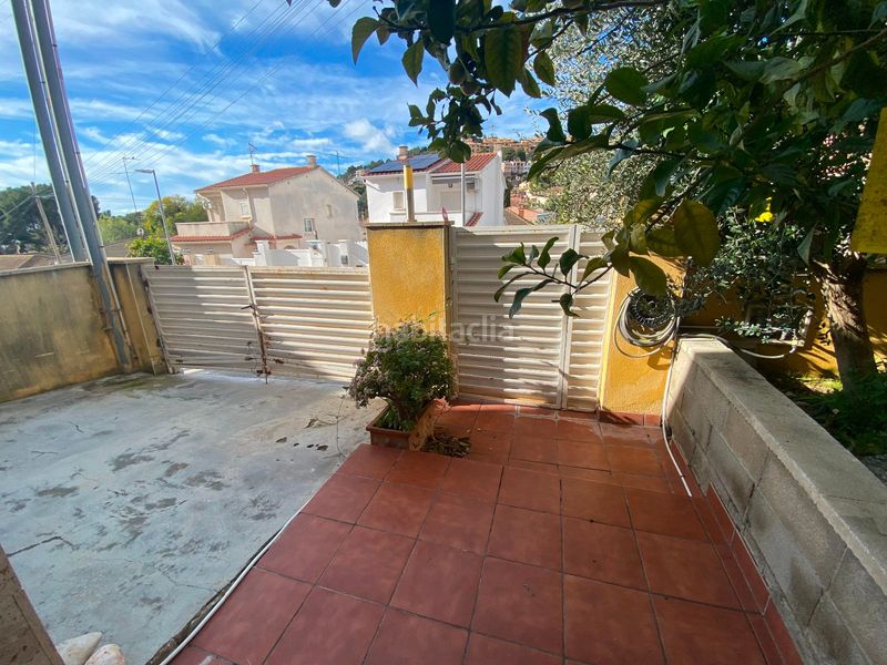 Foto 92f9e025-77ea-4130-9d85-323c31c5cecb. Casa adossada a illes filipines 26 a Segur de Calafell nucli urbà Segur de Calafell