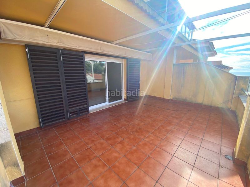 Foto 9788e9e8-e3ec-48b2-829d-1a8f5ae8ace7. Casa adossada a illes filipines 26 a Segur de Calafell nucli urbà Segur de Calafell