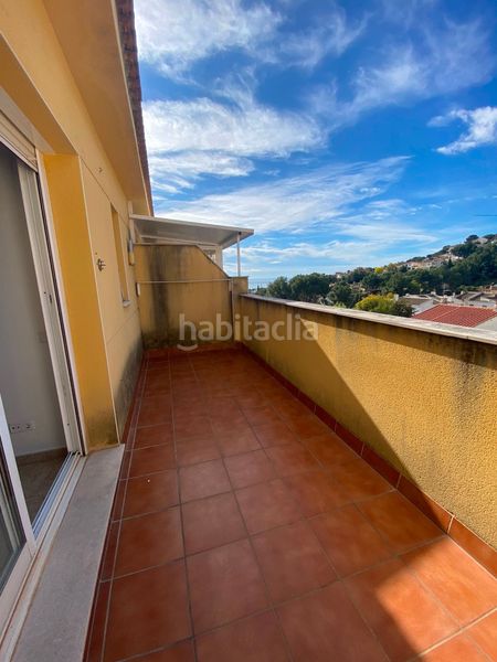 Foto b1f6575c-bdba-46d3-b7fc-8cf968adbc33. Casa adossada a illes filipines 26 a Segur de Calafell nucli urbà Segur de Calafell