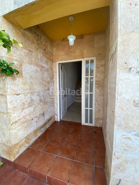 Foto fa3843a7-323e-4e6c-86bc-129fbf2ff859. Casa adossada a illes filipines 26 a Segur de Calafell nucli urbà Segur de Calafell