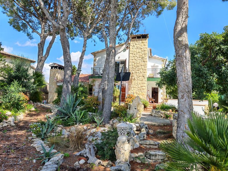 Foto 47fcb5b1-0b25-447b-bb4e-3b6b7454b698. Chalet en Bellvei