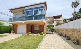 Maison  Esplugues 13 bellamar. Casa a bellamar