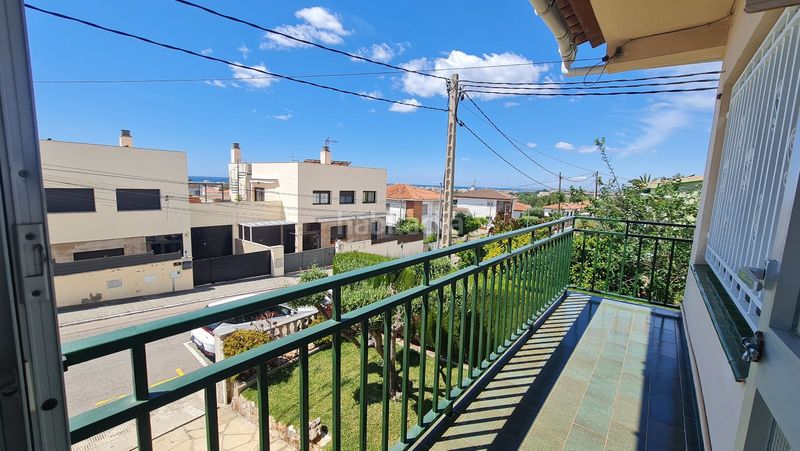 Foto fd360d5a-a71d-4577-825b-2279951a6beb. Casa amb aparcament a Bellamar Calafell