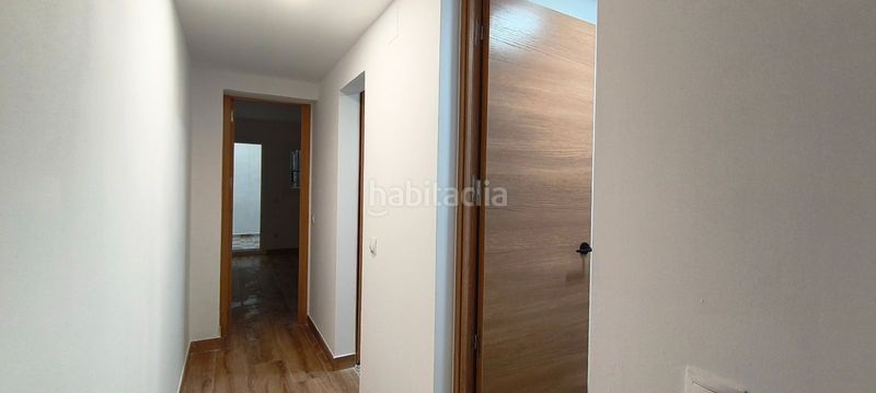 Foto 331706d7-ce4c-47b5-a074-e420ce139d45. Casa amb calefacció a Centre Vendrell (El)