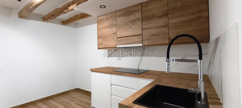 Foto b7c03faf-a6ca-45a5-8f7a-cc1b62b2df8c. Casa amb calefacció a Centre Vendrell (El)