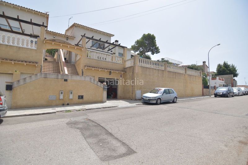 Foto 3d4eb5fd-6ead-4f09-b127-10748c482a95. Casa adossada amb calefacció aparcament piscina a Roda de Barà