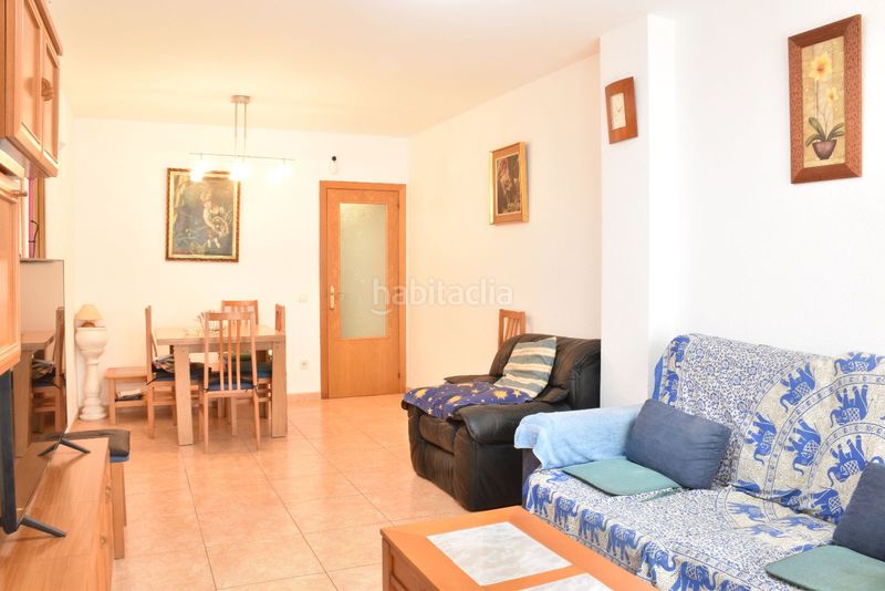 Foto ed94ffcd-9b92-4e50-9cbd-b45699114000. Pis amb calefacció aparcament a Calafell platja Calafell