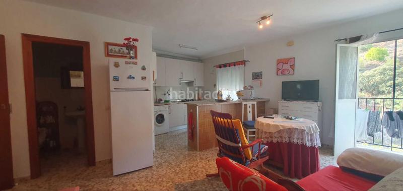 Foto e9b4c274-8184-4f7a-9aed-03bb884ecf7c. Edifici a Tolox