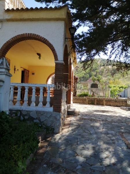 Foto a12b010f-d759-4a75-9492-6dbcf984952d. Mas avec parking piscine dans Huelma