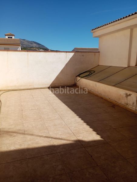 Foto 00a9989e-d0aa-45f1-adaa-236ce3244018. Masia amb aparcament a Huelma