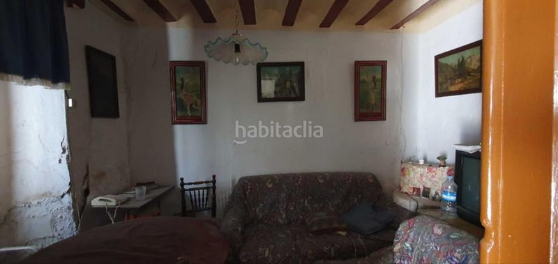Foto f508261f-991f-41b2-99d5-57af3e868cc1. Masia a Alozaina