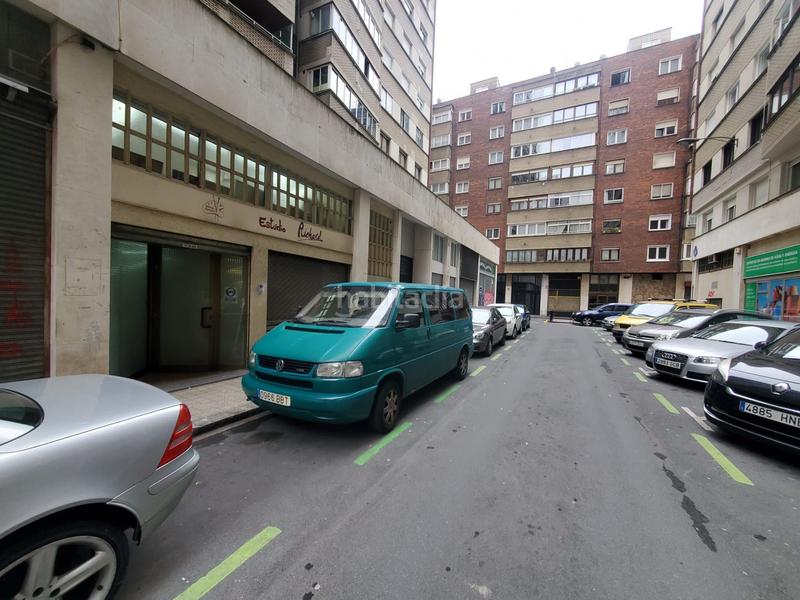 Foto b248b46c-6f19-4aec-ad83-ea9e4bd986fc. Local comercial a Ametzola Bilbao