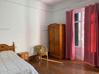 Miete Etagenwohnung  N/a. Se alquila piso de 5 dormitorios ideal para estudiantes o profes