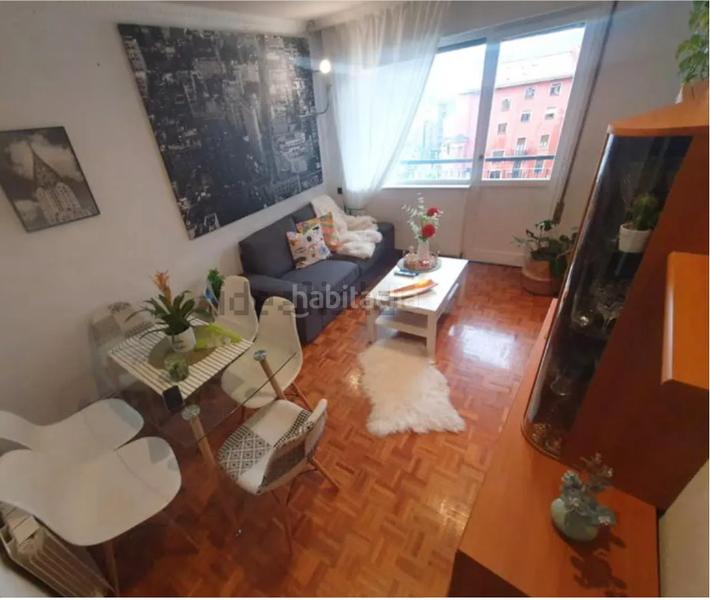 Foto 2be607ea-e320-41c6-95bf-4bc881806fae. Piso irala con 3 habitaciones, 1baño y balcón en Iralabarri Bilbao