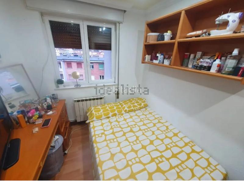 Foto e530a4af-9e89-4227-8bd8-ceabe765d032. Piso irala con 3 habitaciones, 1baño y balcón en Iralabarri Bilbao