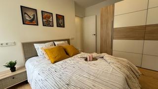 Pis  Iturribide kalea. En iturribide, cerca de la plaza unamuno con 3 habitaciones y 2