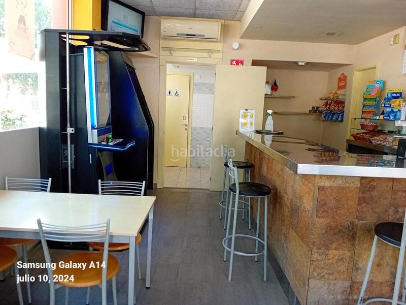 Foto 3f500f41-125c-4f8a-89e2-d5bff2641680. Local comercial en Granada (La)