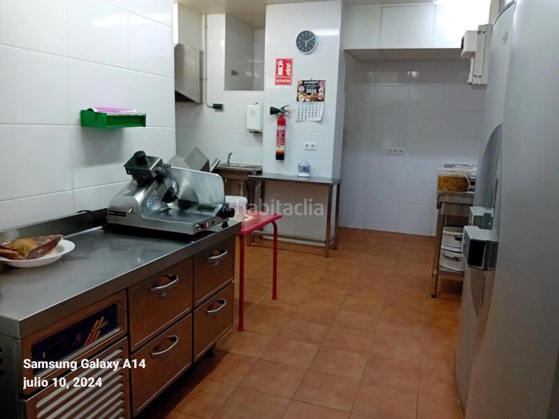 Foto 4659b57a-4f58-49f4-ad4f-bab891c0030f. Local comercial en Granada (La)